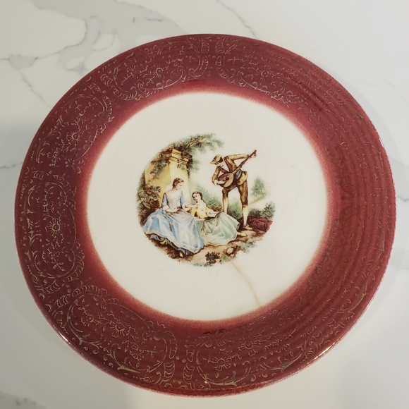 Sebring Pottery Serenade Maroon & 22 Kt. gold trim plates (4) - Picture 2 of 15